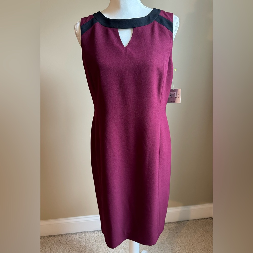 Kasper Petite Shift Dress in Sangria/Black NWT